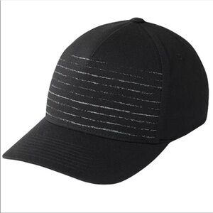 NEW Travis Mathew HOT STREAK Hat FLEXFIT OS Black